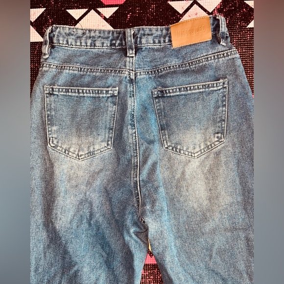 Missguided Riot Mom Jean - Picture 2 of 4
